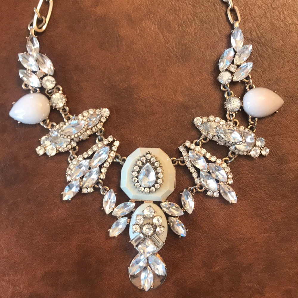 Nude Rhinestone Necklace - Picture 3 of 3